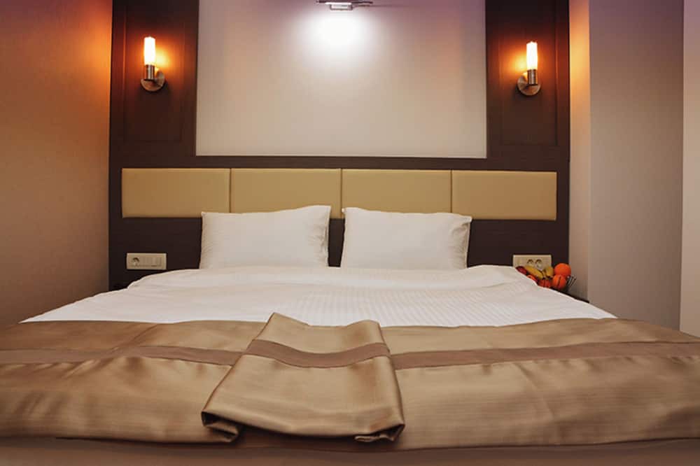 Centar Hotel | Modern Stay in Skopje with Free Breakfast & Steps from Kale Fortress