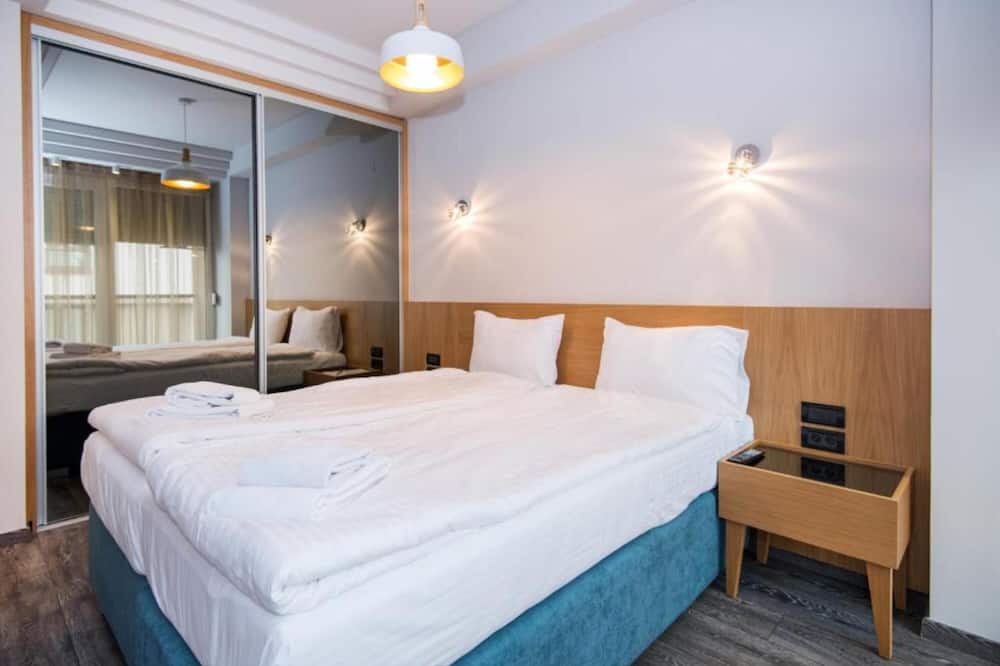 Centar Hotel | Walk to Old Bazaar, Skopje from 2 Modern Rooms with Free Breakfast