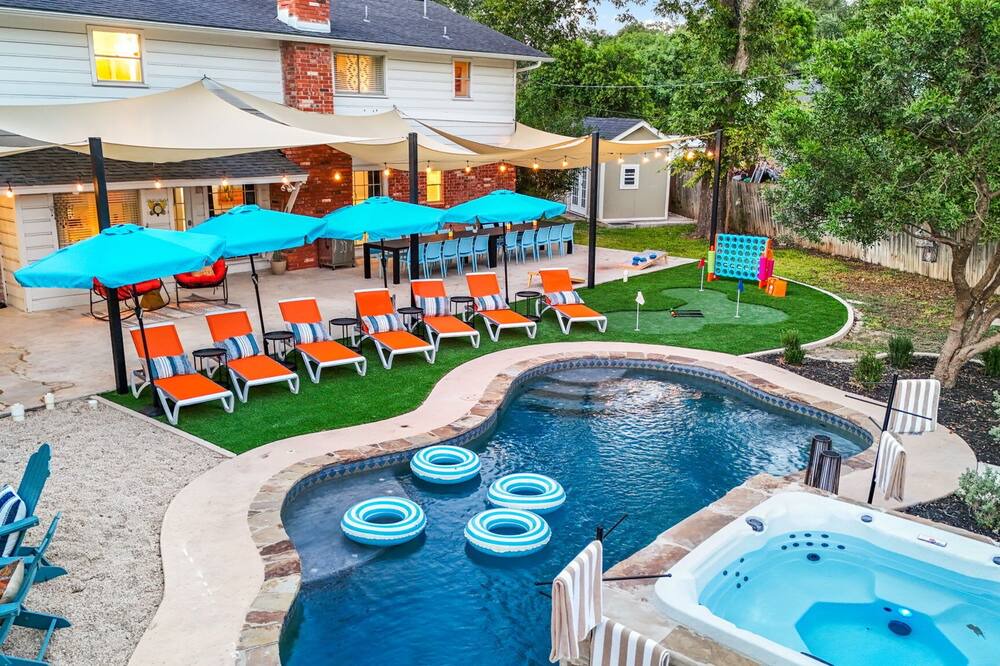 Medical Center District House | Resort Style Backyard Pool Putt Putt Hot Tub