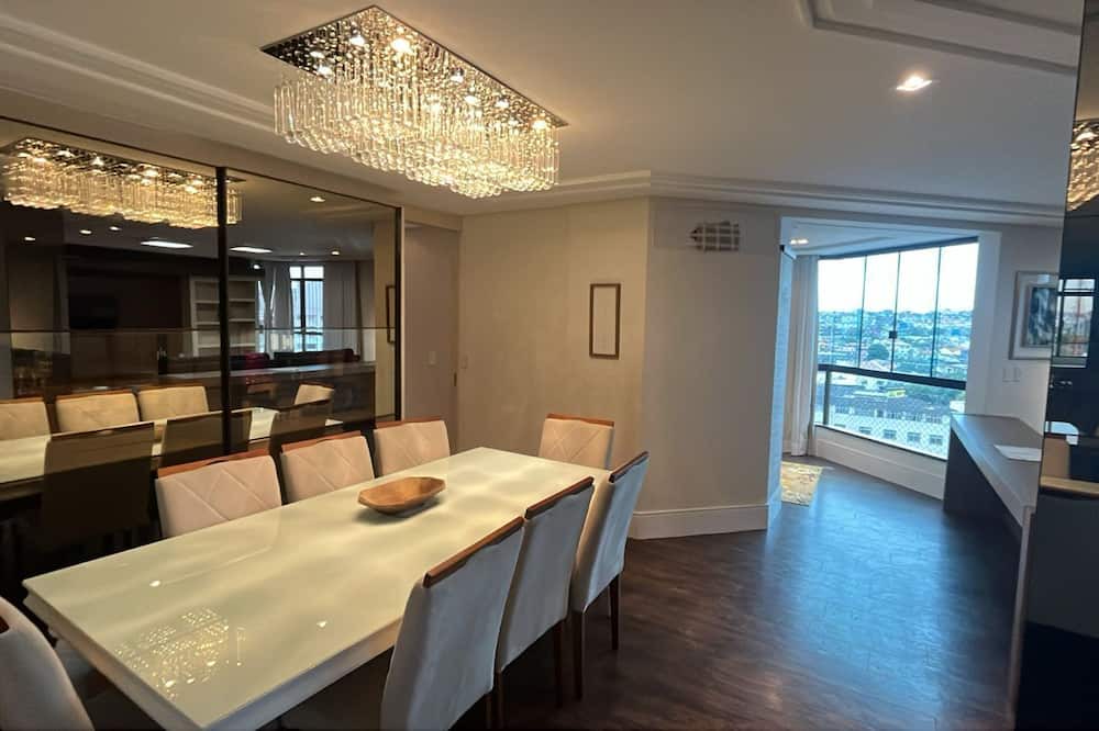 Campinas Apartment | Corporate Apartment in the heart of Greater Florianópolis 4 Bedrooms & 4 Bathrooms