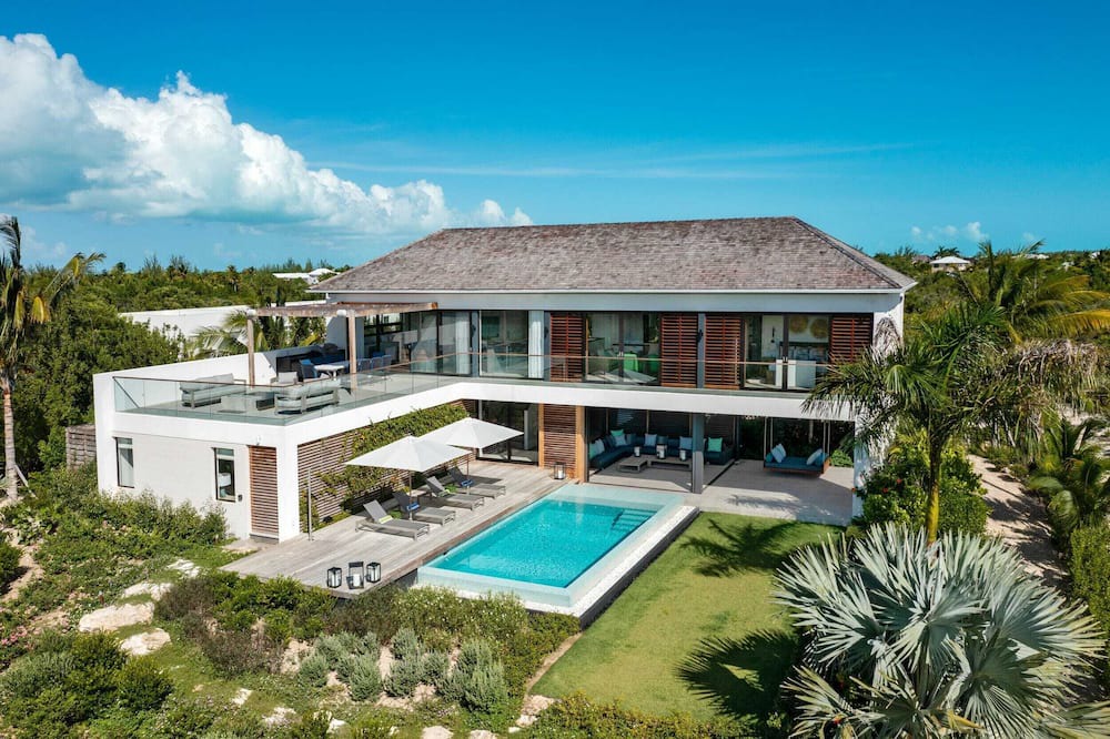 Leeward Settlement Villa | Aqua Verde Summary: O