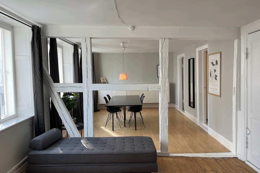 Copenhagen K Apartment | Hip Apartment - With "Marble Church" Views