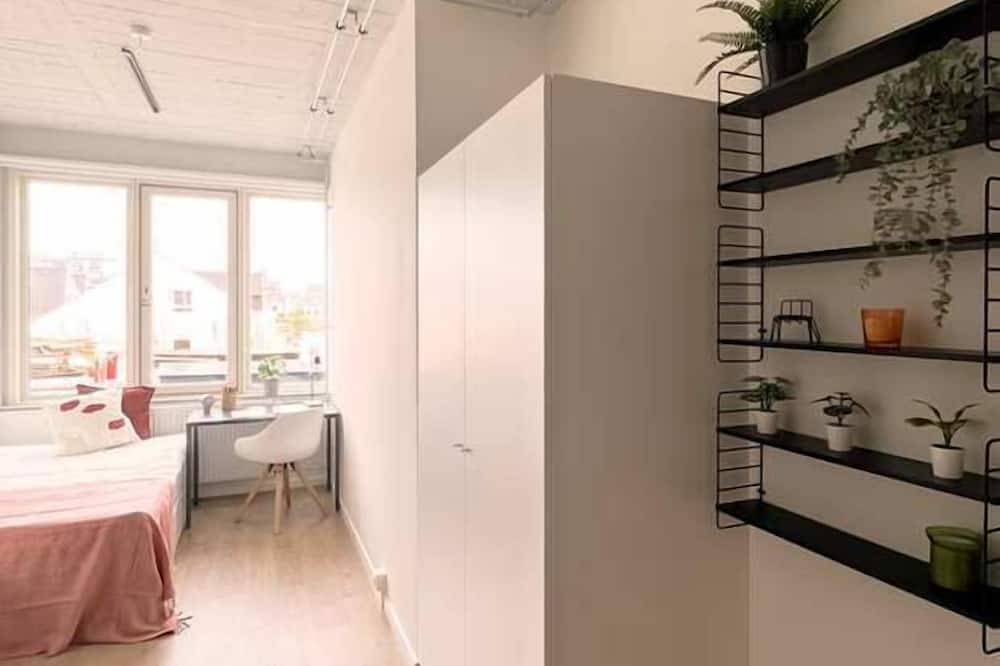 København NV Apartment | Lovely Studio w kitchen