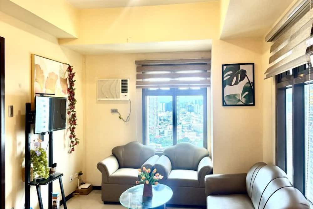 Pasay Condo | Levi & Moon's Chill with beautiful view