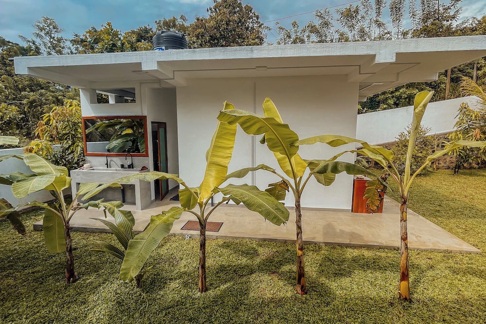 Medaketiya Cabin | Aliya Watunu Hena - One-Bedroom Cabin in Tangalle