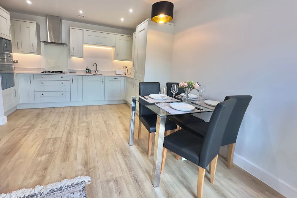 Weybridge Apartment | Stylish home in Weybridge