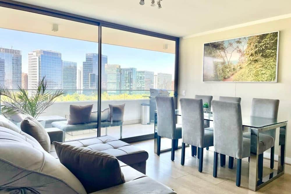 Apoquindo Apartment | Executive Park w/Private Gym, Office & City View