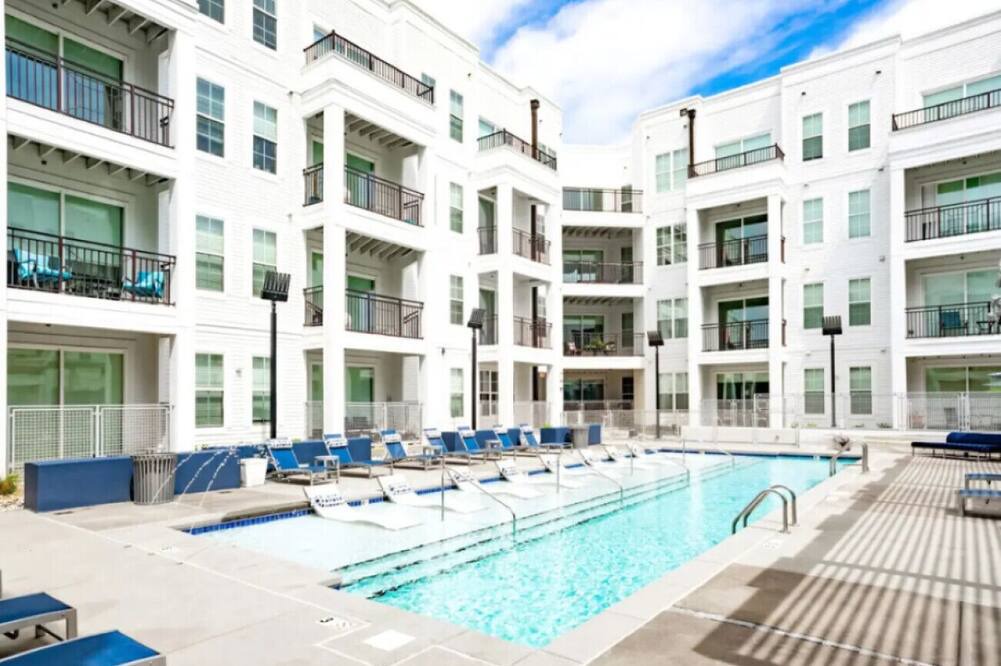 Forest Park Apartment | Family 3BR Retreat | Pool Table + Dining Space