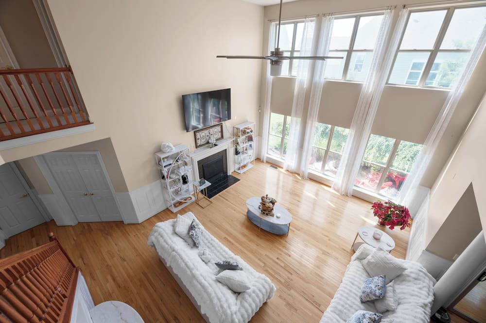 Dublin House | Spacious Luxury modern home