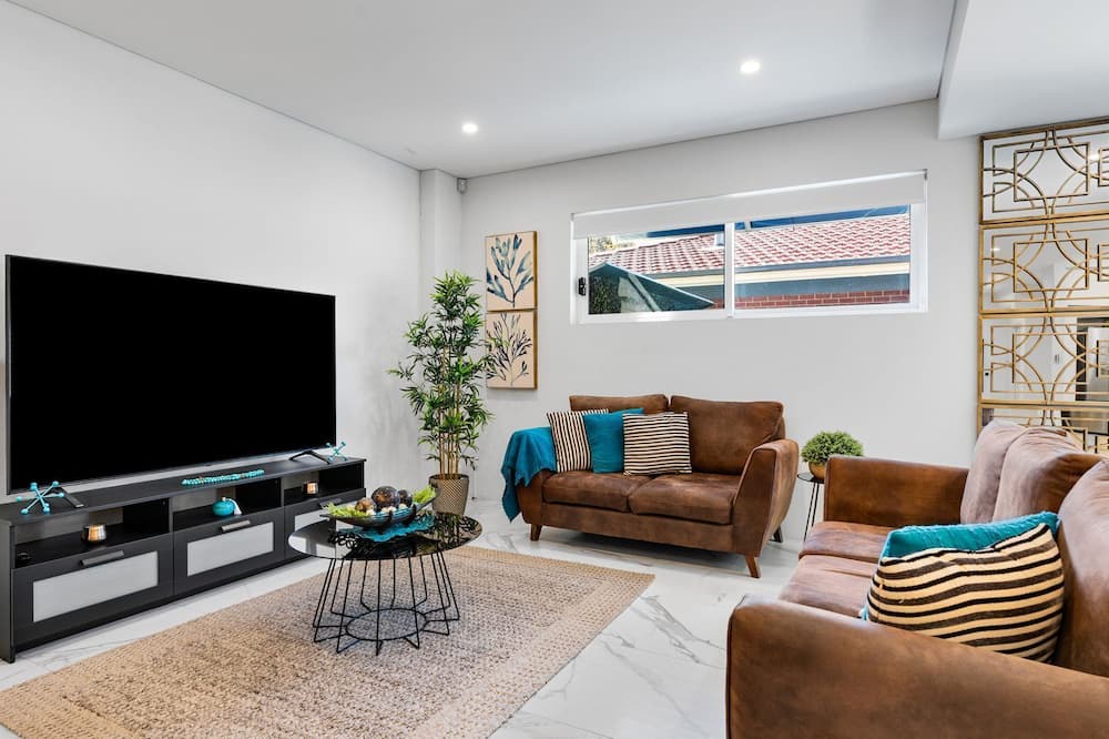 Lidcombe House | Modern House near Sydney Olympic Park