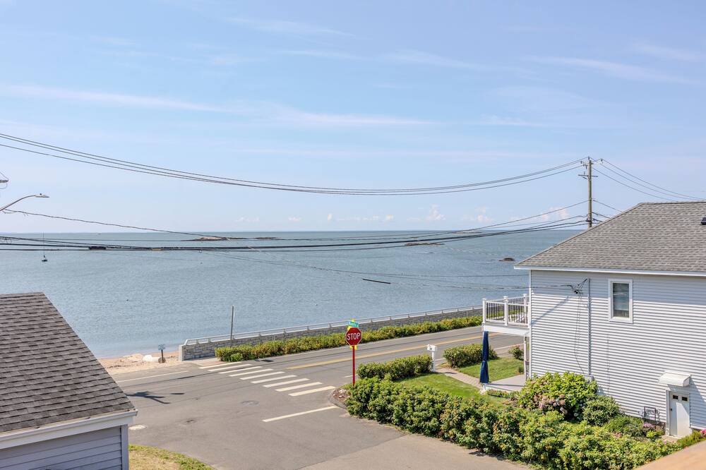 Pine Orchard House | Steps to the water: 2-bedroom house in beautiful Branford with all the amenities