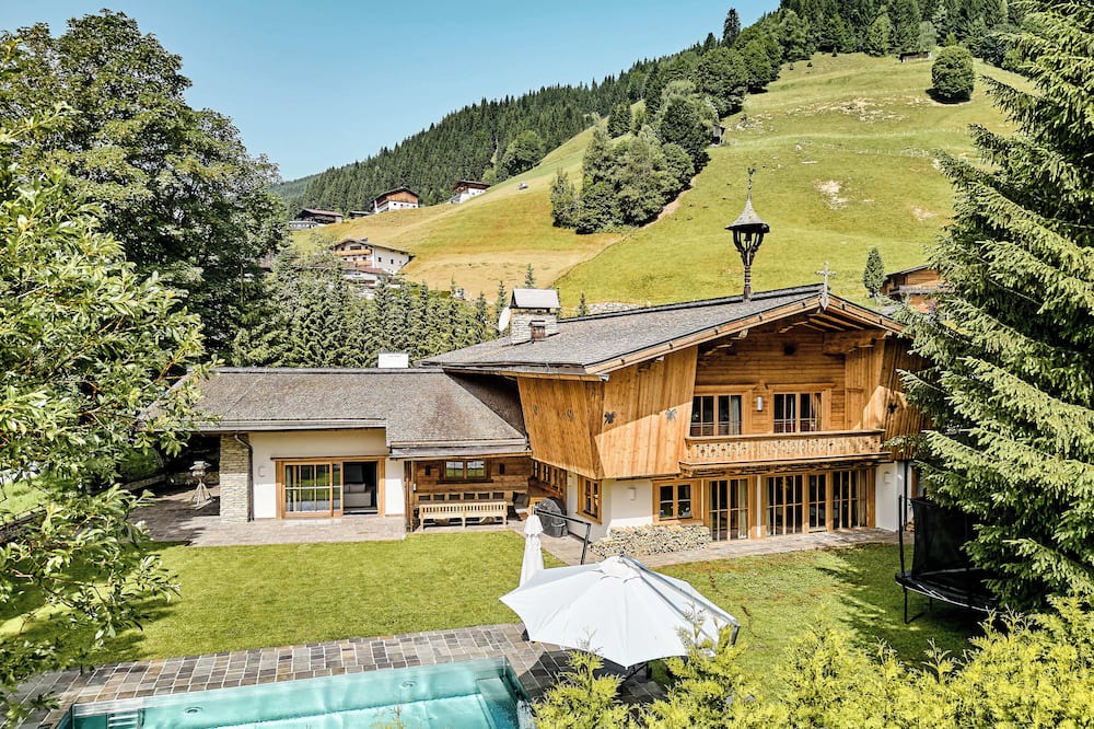 Jochberg Ski Chalet | Luxe Ski Chalet - Private Pool, Sauna, Home Theater, Game Room, Panoramic Views