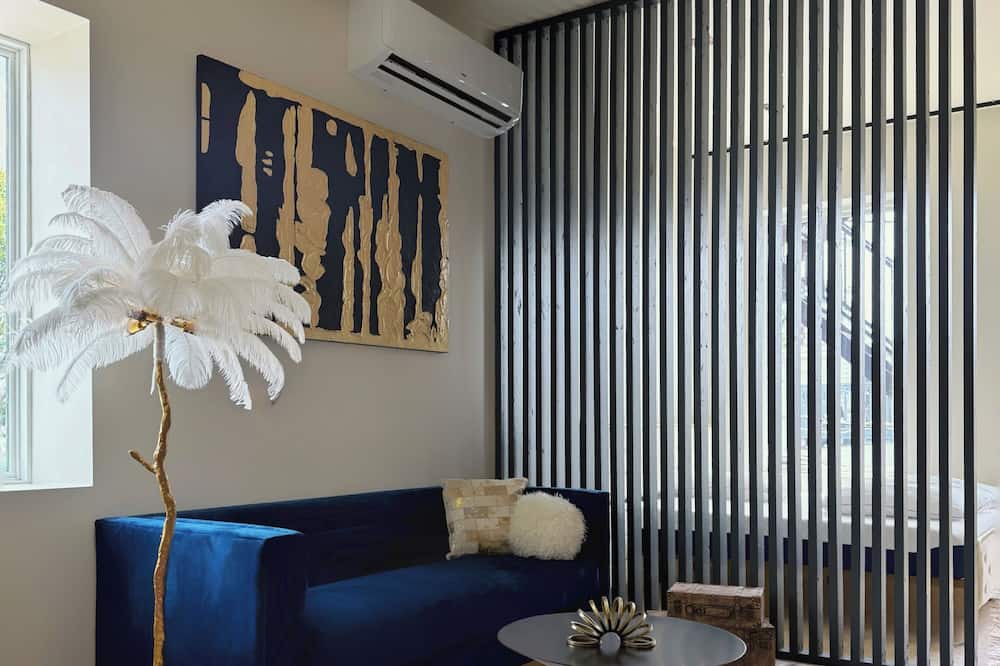 East Allegheny Apartment | City view 2 BEDS Free Parking City Hub