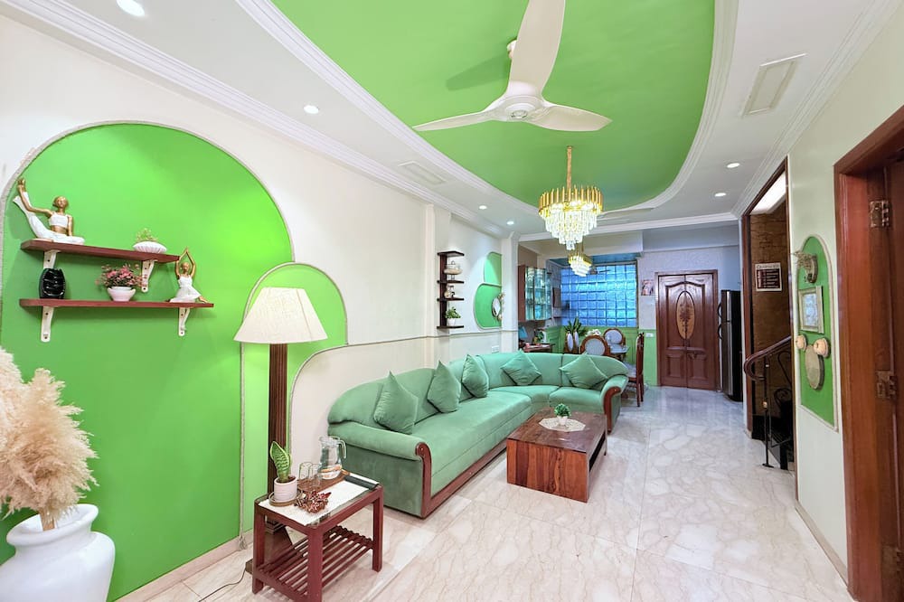 Goregaon West Villa | Garden Veil 4BHK Luxury Spacez Villa with Private Garden & Terrace