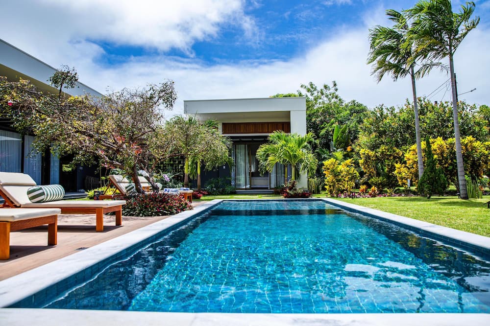Pipa House | Villa Egeu Pipa | Refinement and Comfort in Nature. 5 minutes from downtown and Madeiro Beach