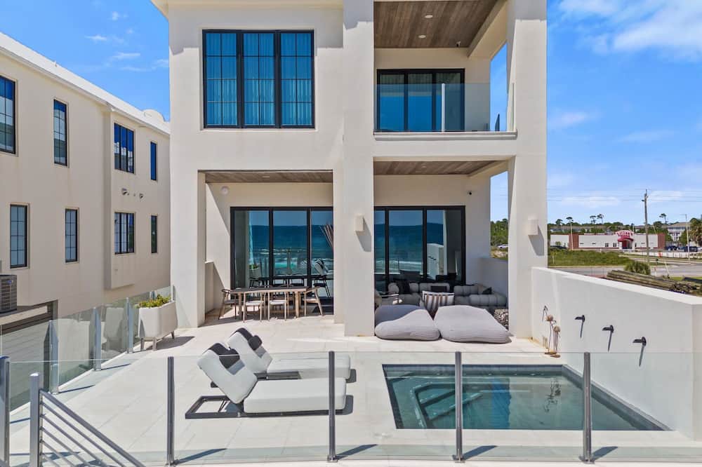 Ono Island House | Casa Playa at Eleanor Beach - Stunning 5BR Beachfront Home w/Private Pool