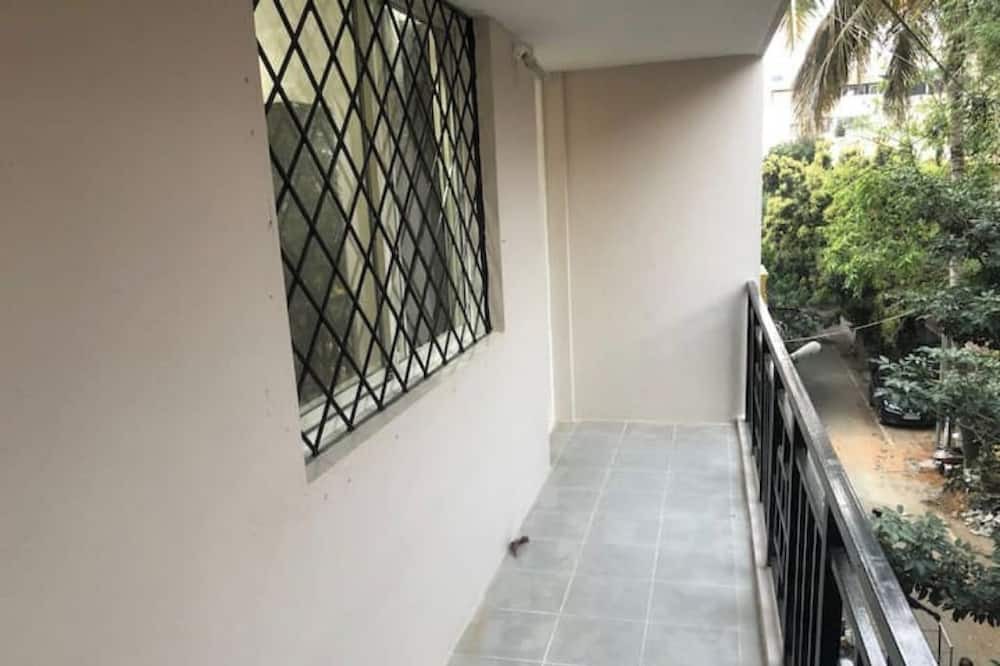 Jeevan Bima Nagar Apartment | Maison de ZEN 5, For Serenity, Bliss & Relaxation
