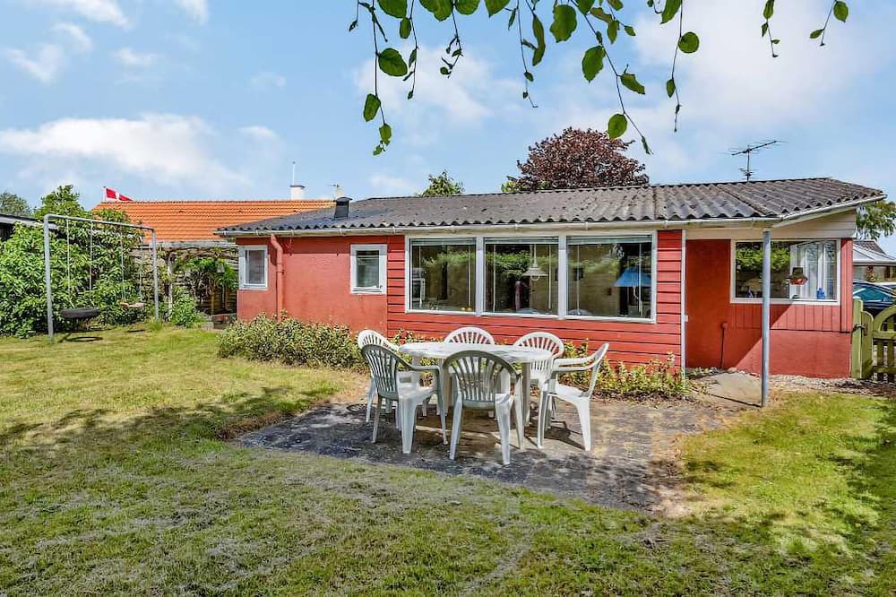 Flovt Strand House | Lovely home in Haderslev with WiFi
