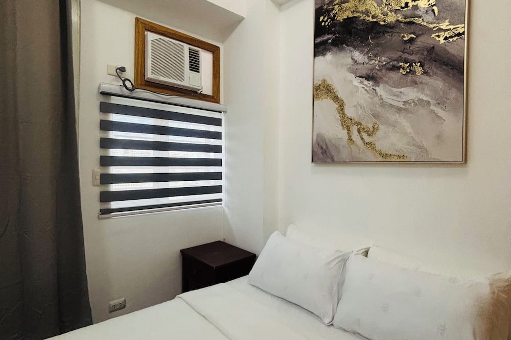 Iloilo Condo | Serene Getaway with Prime Emperador View