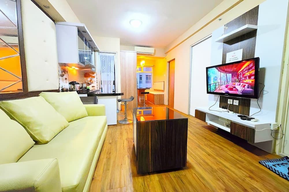 Pluit Apartment | apt baywalk 2BR Sea view & exclusive
