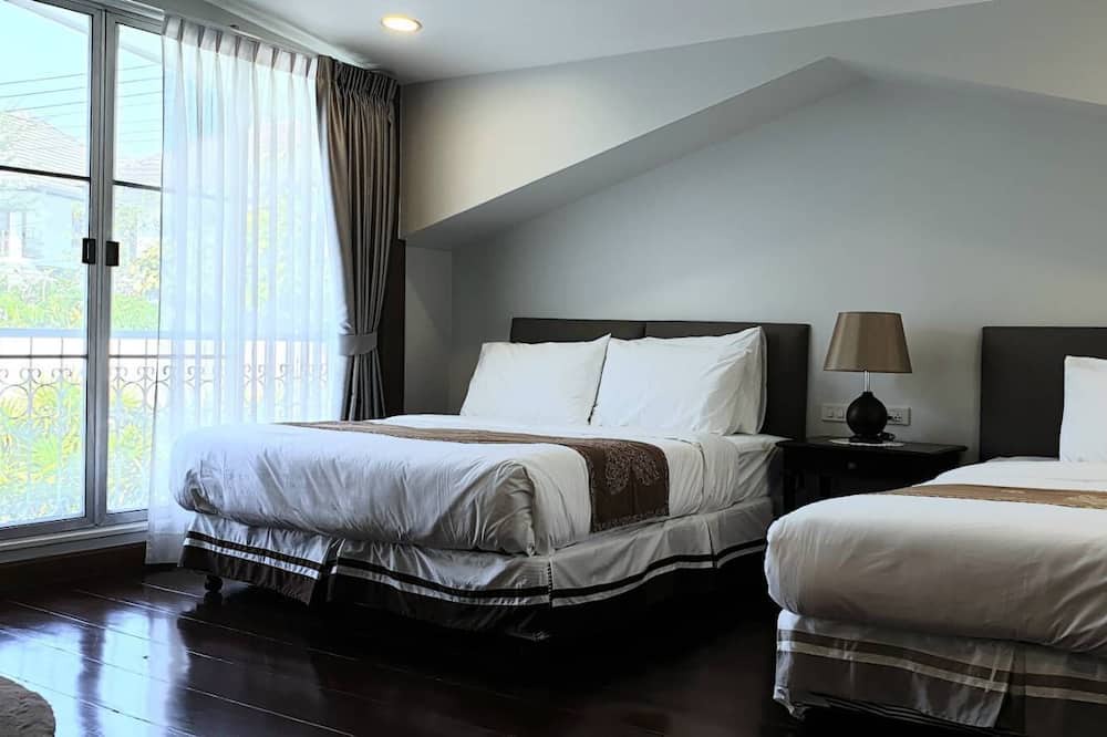 San Sai House | Fabulous 4-bedroom house with AC in Chiangmai