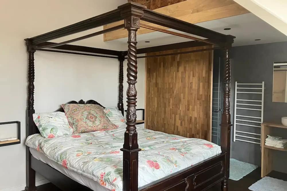 Udenhout Bed & Breakfast | The Guest Room - B&B at 300 meters from the nature reserve Loonse and Drunense Dunes