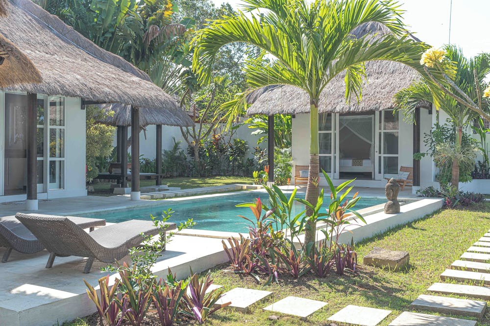 Bukit Villa | Coastal Garden Villa. private pool- Family-Friendly-Garden View- Airport Shuttle
