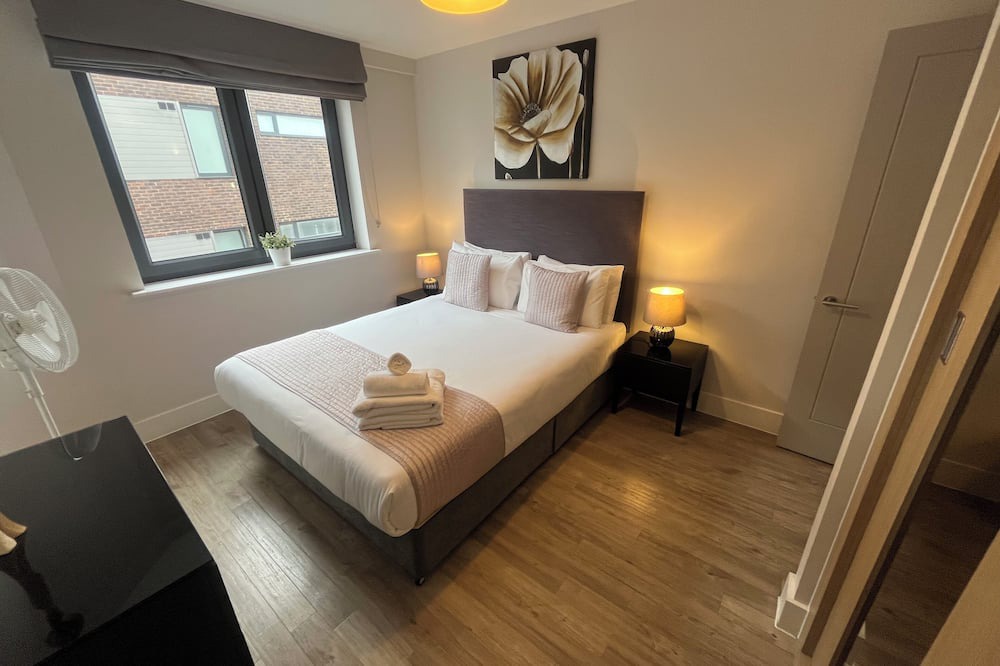 Walpole Apartment | National at Ealing Broadway