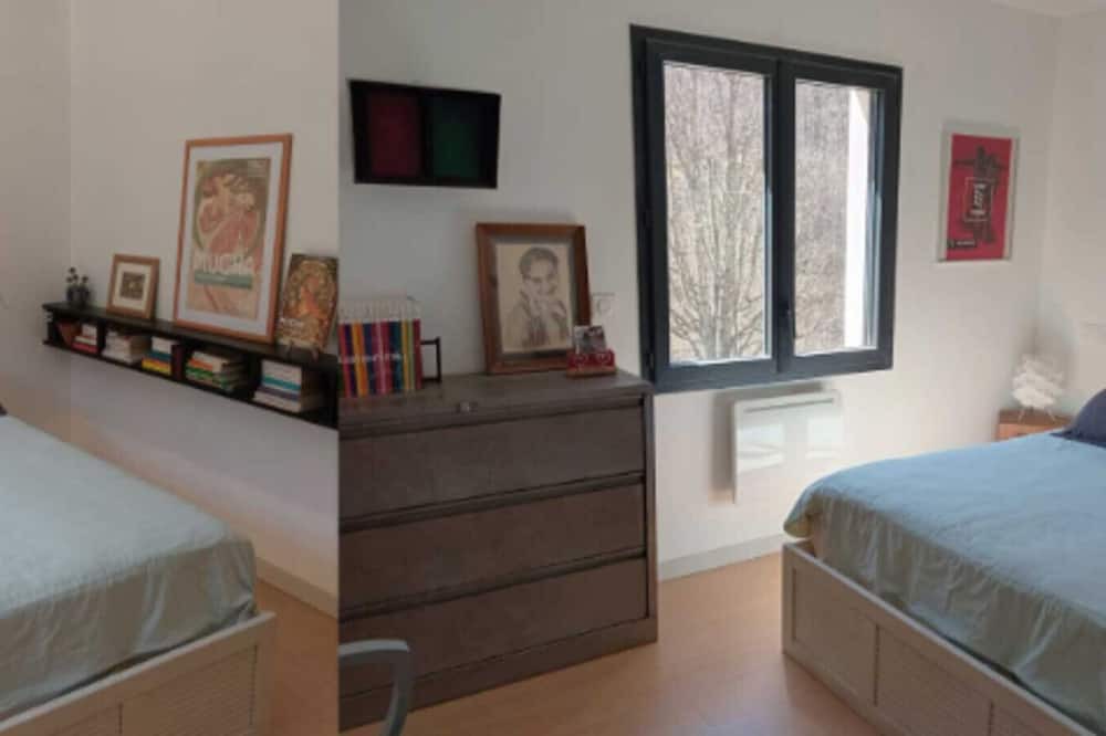 Meyrueis Bed & Breakfast | Chambre Du Méjean with Mountain View