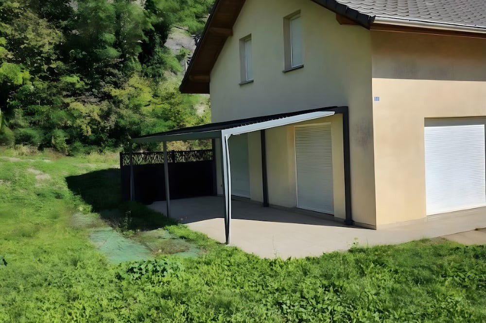 Saint-Jean-de-Maurienne Villa | Chalet 'Saint Jean De Maurienne' with Private Garden and Wi-Fi