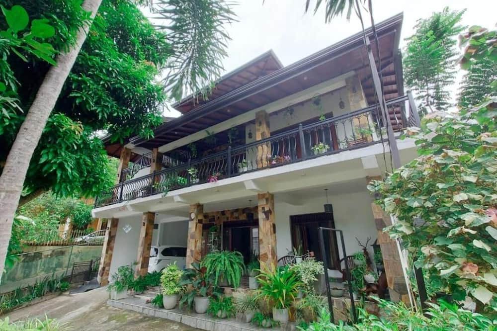 Gurudeniya House | Mahaweli Haven - 5 Bedrooms Luxury House in Kandy