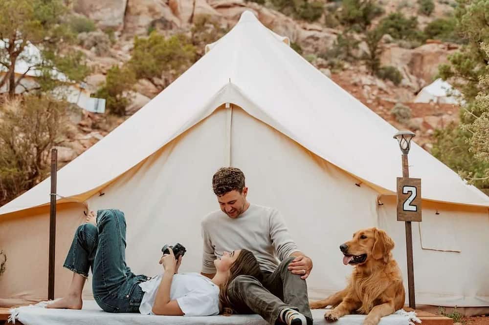 Hildale House | Dry Tent Near Zion National Park - Double Queen Bed