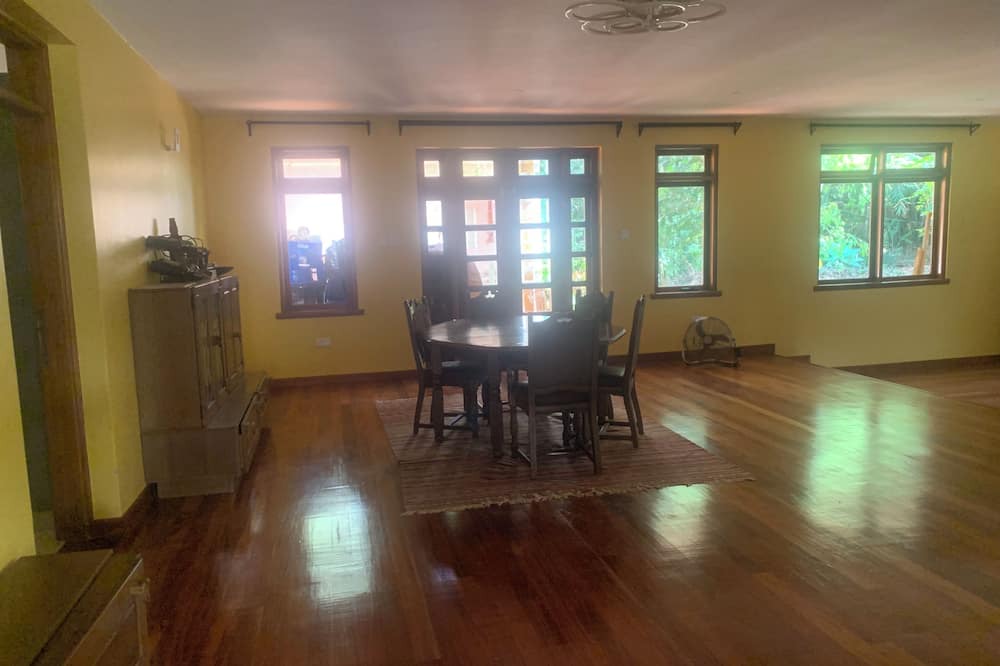 Karen Villa | Nairobi’s hidden gem in Karen – cozy, spacious villa retreat for family or group