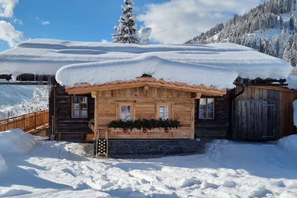 Bischofshofen House | Vacation home for 16 guests with 250m² in Bischofshofen (294786)