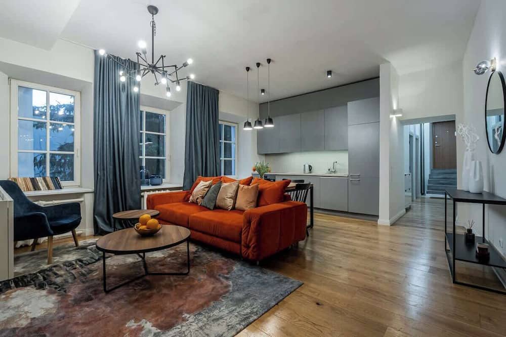 Old Town Apartment | Domillion New City Hall Duplex D11C for 12 ppl!