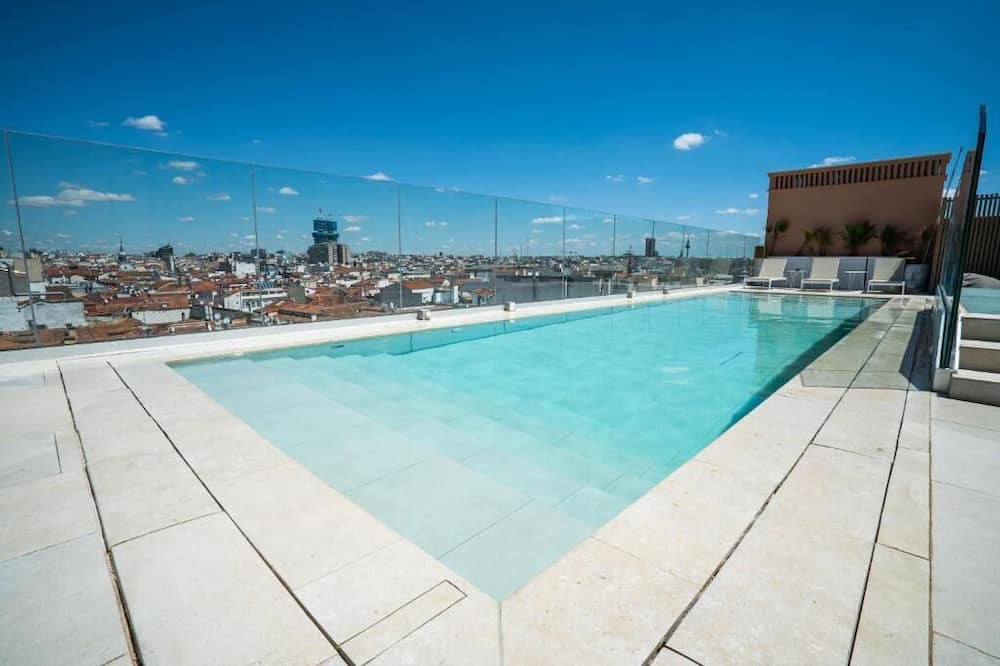 Justicia Apartment | STUNNING APARTMENTS IN THE CITY CENTER!