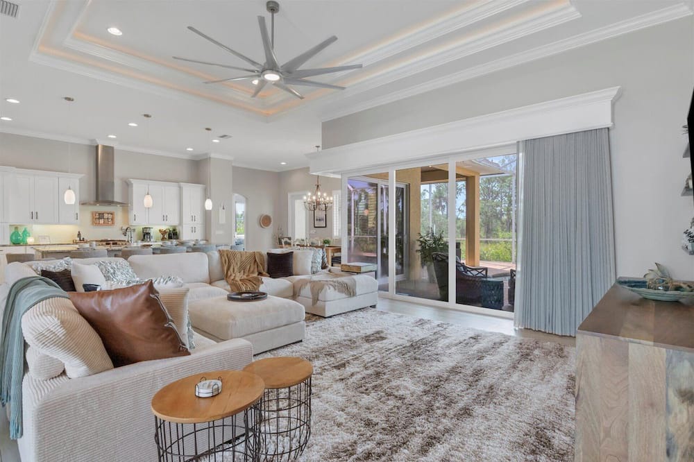 Burnt Store Isles House | Burnt Store Isles Luxury Canal Retreat - Private Pool + Spa + Outdoor Kitchen