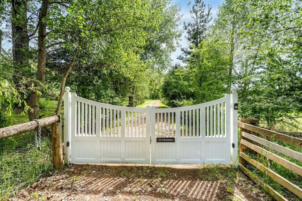 Bushy Park Apartment | Wyndarra: Country Estate