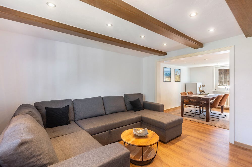Gellinghausen Apartment | Apartment 'Bödefeld' with Shared Terrace, Private Garden and Wi-Fi