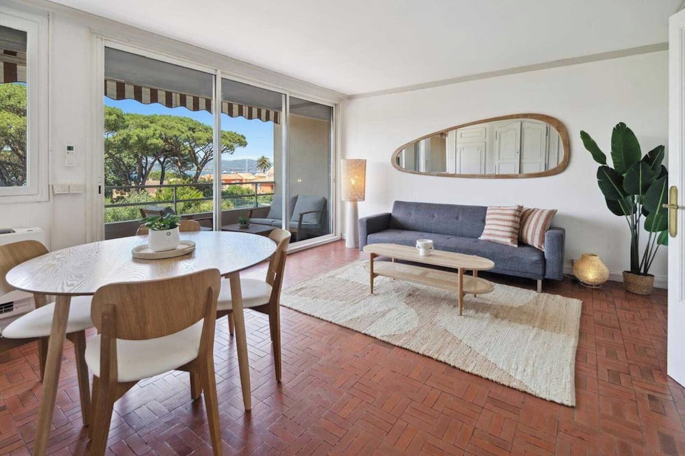 Saint-Tropez Apartment | Apt 2BR/4P-Balcony Saint-Tropez