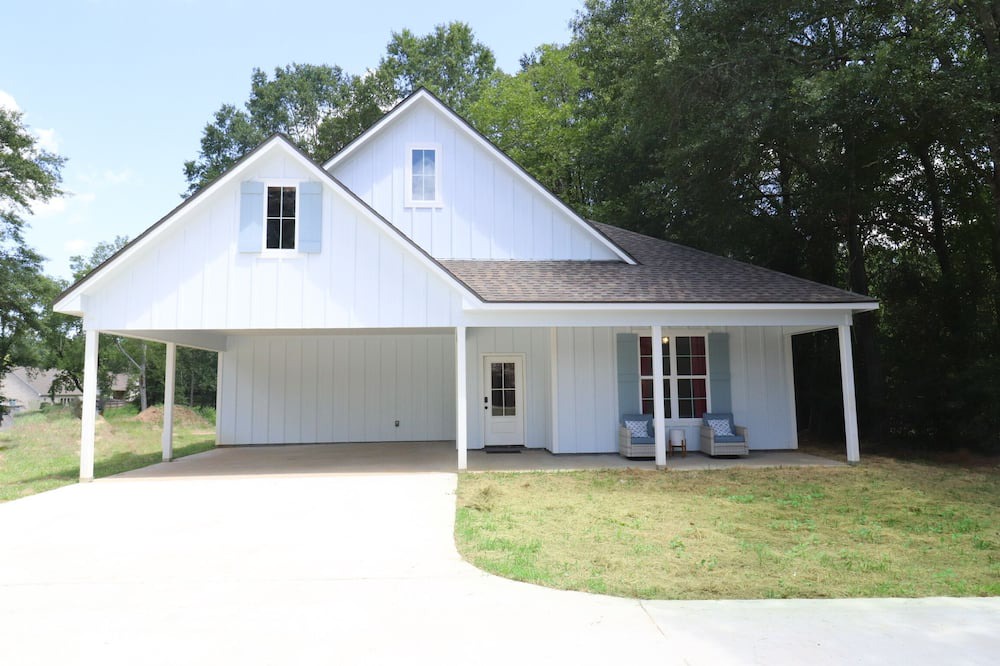 Ruston Cottage | THE AUDUBON COTTAGE nStylish 3 bedroom 2 full bath cottage