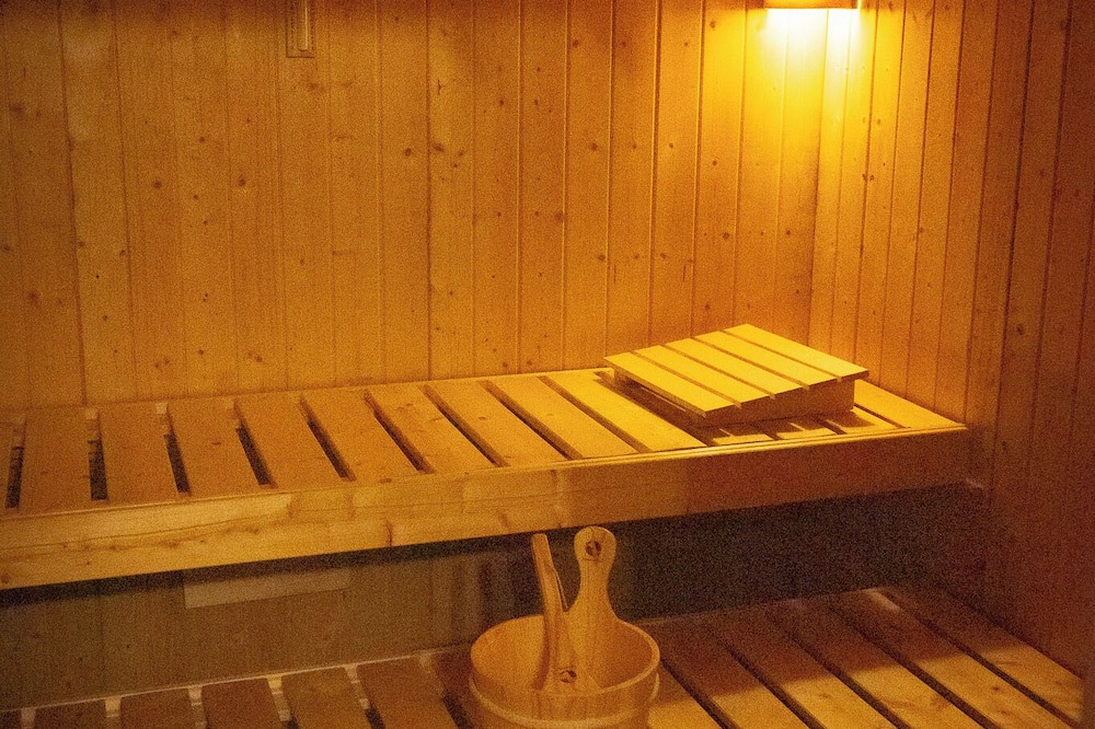 Watterbach Apartment | Comfortable vacation apartment with sauna and large living and dining area