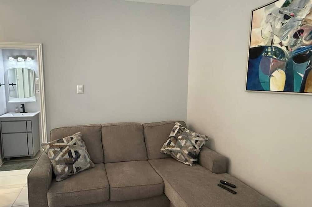 Port of Spain Apartment | Apartment 2 at 12 Nizam Street
