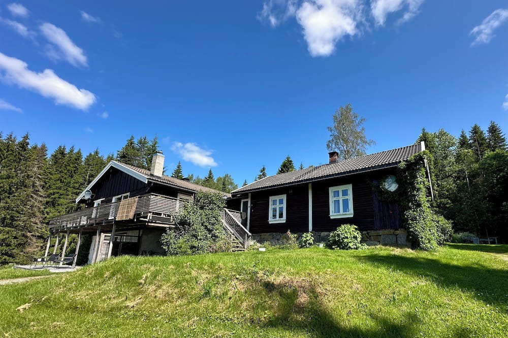 Enebakk Other | Delightful 2-bedroom farmhouse in Akershus