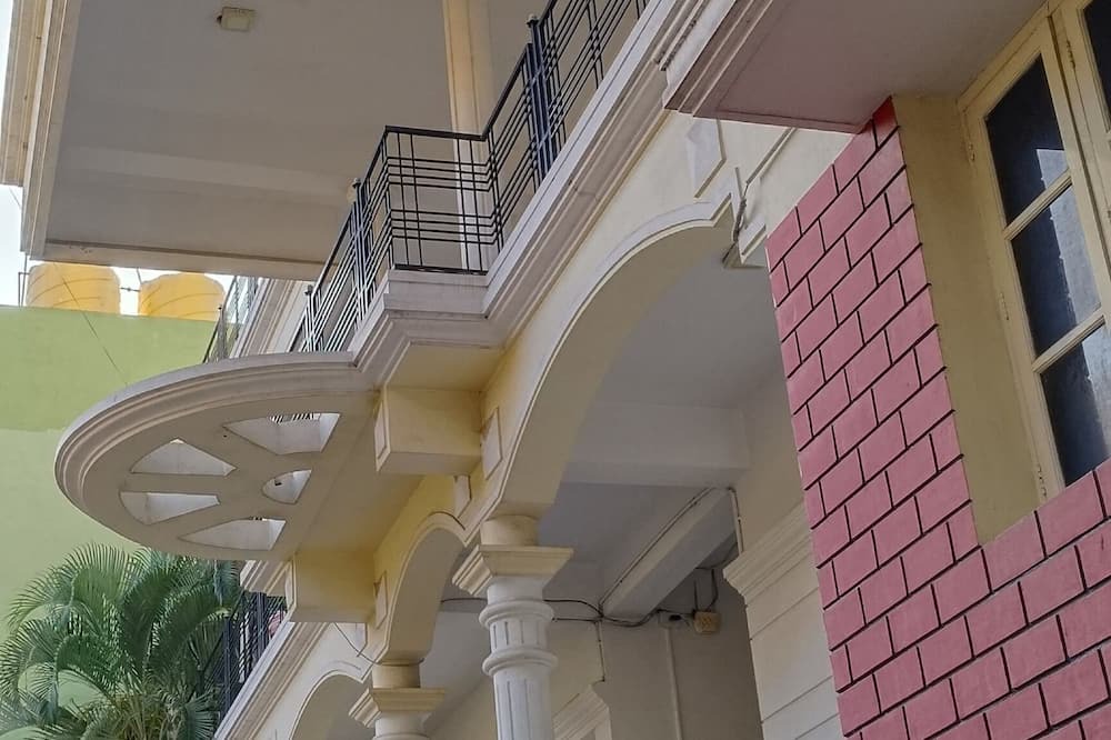 Gokulam Apartment | VARSHA ENCLAVE WHITE HOUSE
