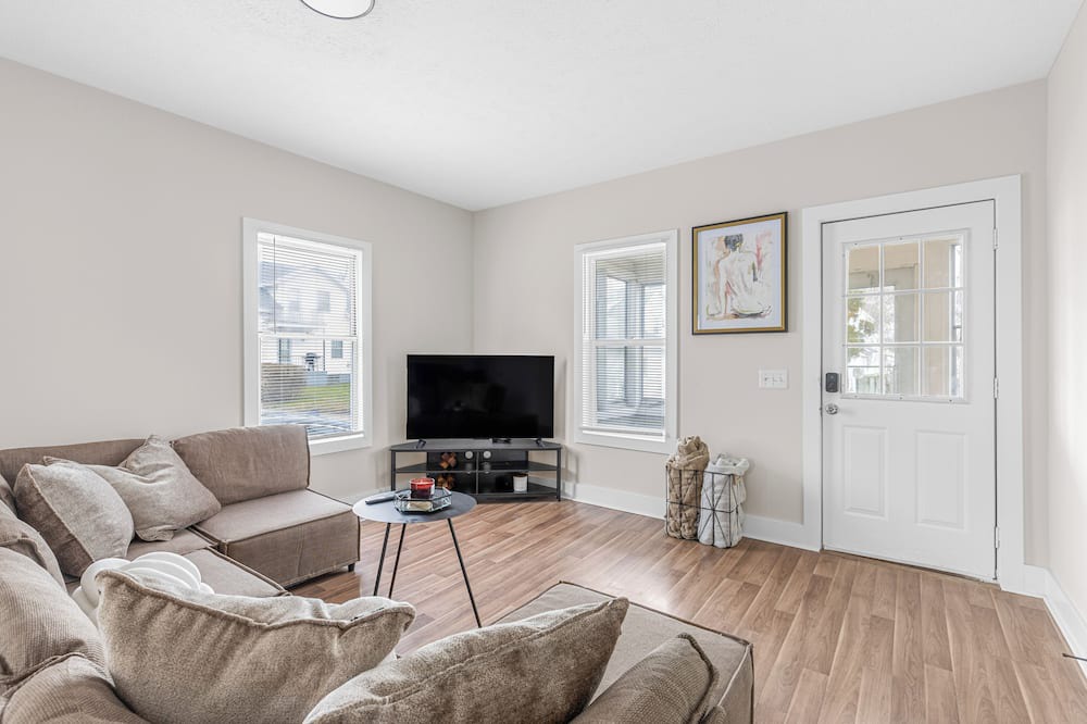 Grand Rapids House | Spacious Grand Rapids Home - Peaceful & Private!