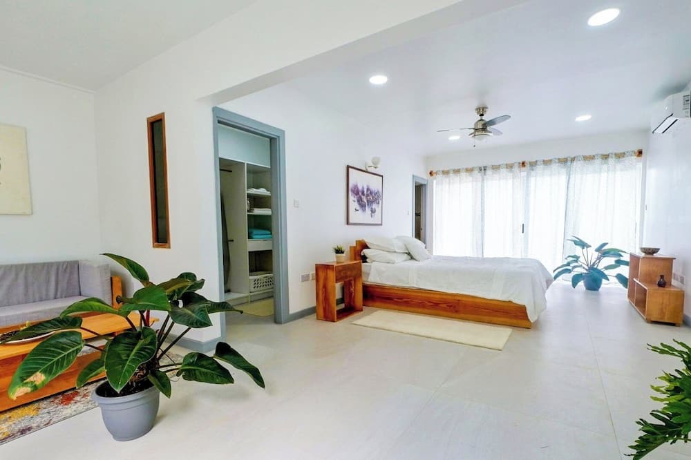 Calivigny Villa | Luxury Group Villa w/Pool & Oceanview