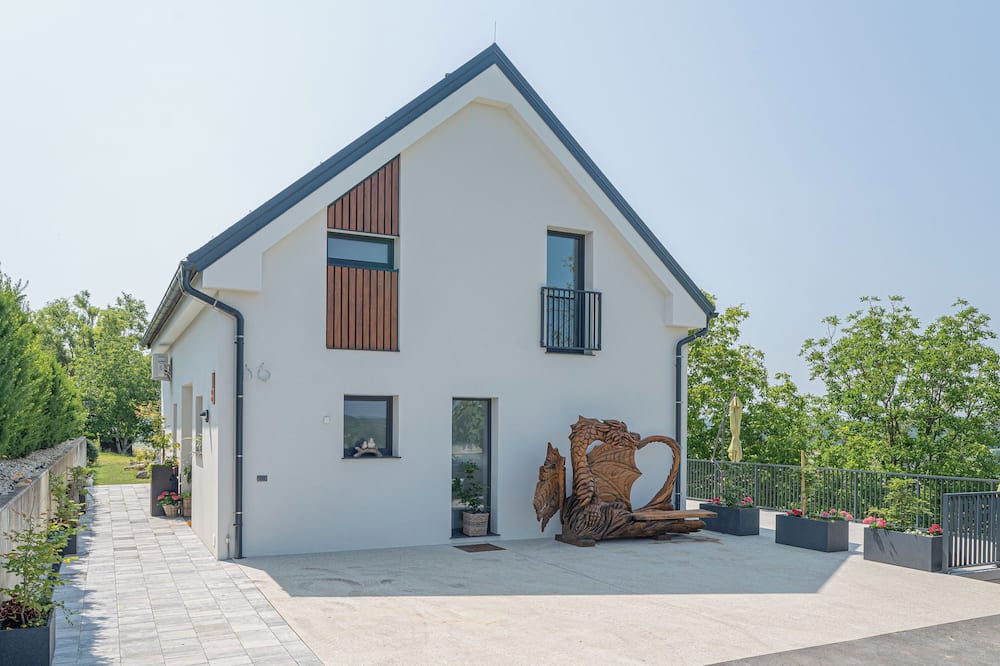 Tisina Villa | Wellness Vila Vinita, Sveti Jurij ob Ščavnici, Slovenia