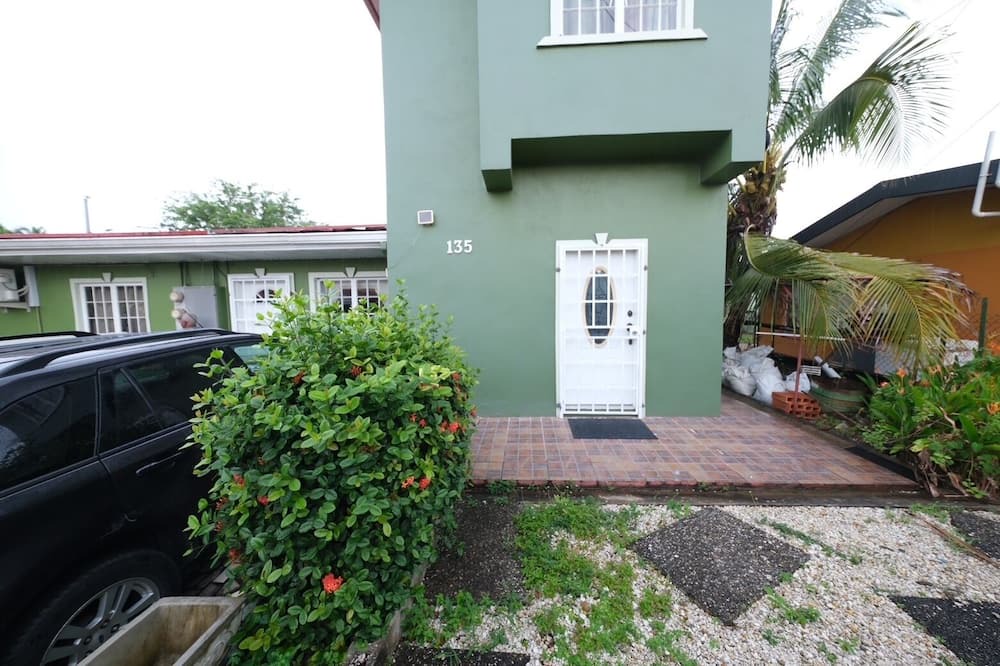 Arima Apartment | 2-bedroom furnished apartment with AC, in Arima, close to International Airport