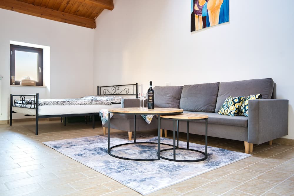 Acciano Apartment | Casa Notte Stellata 1-bedroom apartment in Roccapreturo